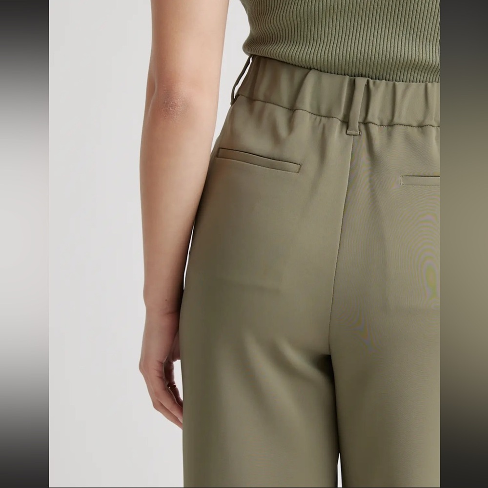 NWT 💚 QUINCE Olive Stretch Crepe Pleated Wide Leg Pants; Size 6, 30L - Picture 8 of 16